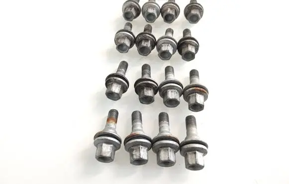 Opel Grandland X Nuts/bolts 