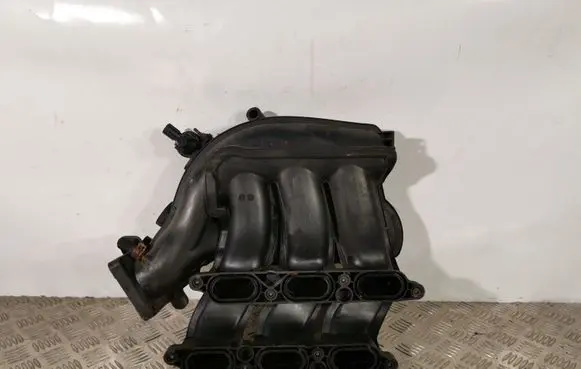Mazda Tribute Intake manifold