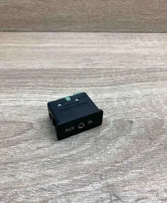 BMW X5 E70 AUX in-socket connector 6986791