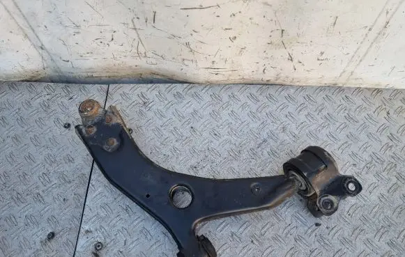 Volvo C70 Front lower control arm/wishbone AC09L ARM0042L