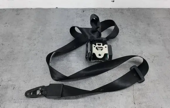 Audi A6 S6 C6 4F Front seatbelt 560788501