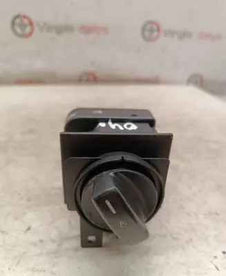 Light switch