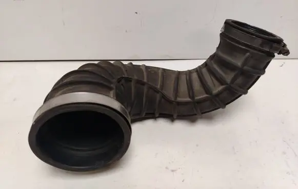 Volvo V70 Air intake hose/pipe 08634143