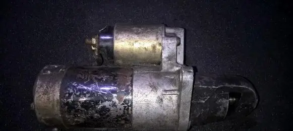 Mazda 626 Starter motor m1t75581