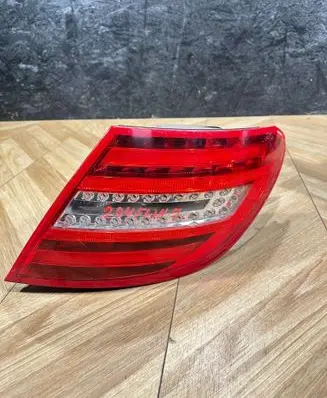 Mercedes-Benz C W204 Rear/tail lights 2048205864 05864 601004