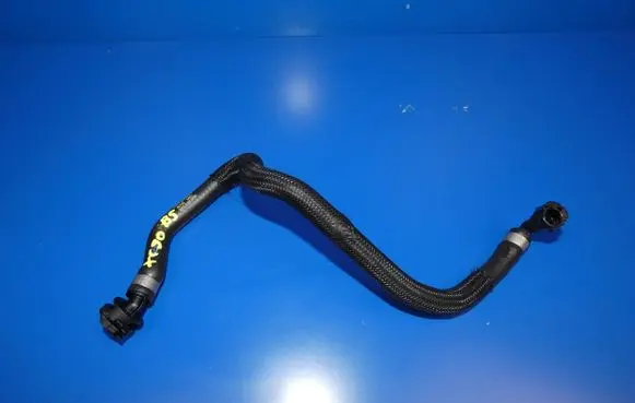 Volvo XC90 Engine coolant pipe/hose 32138841