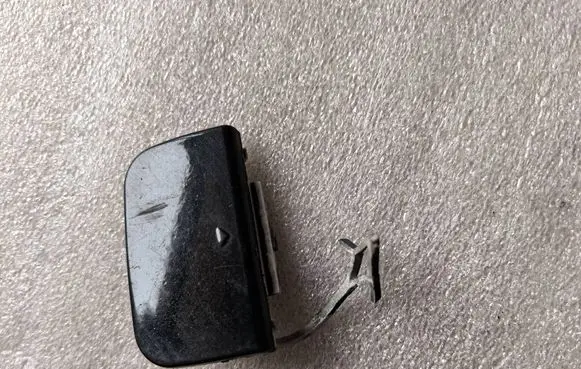 Mercedes-Benz A W169 Front tow hook cap/cover A1698850581