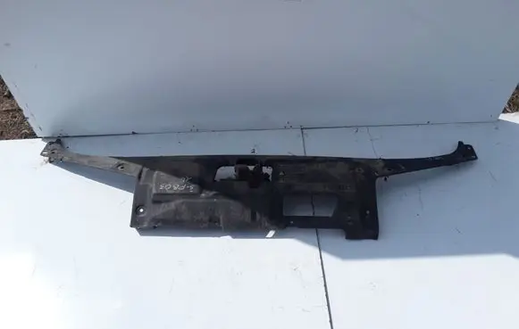 Top upper radiator support slam panel