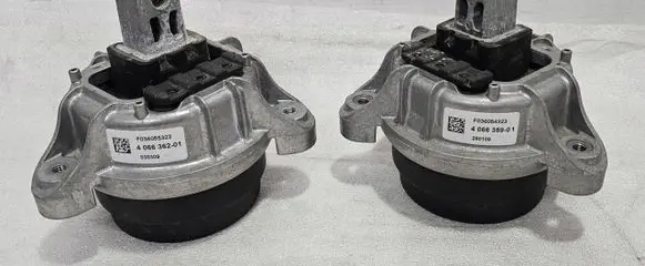 BMW 5 GT F07 Engine mount bracket 4066362 4066359 F036054323