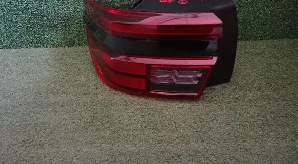 Opel Frontera Rear/tail lights 
