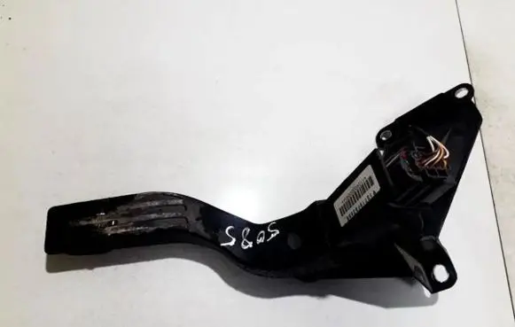 Ford Mondeo Mk III Accelerator throttle pedal 1s719f836bb