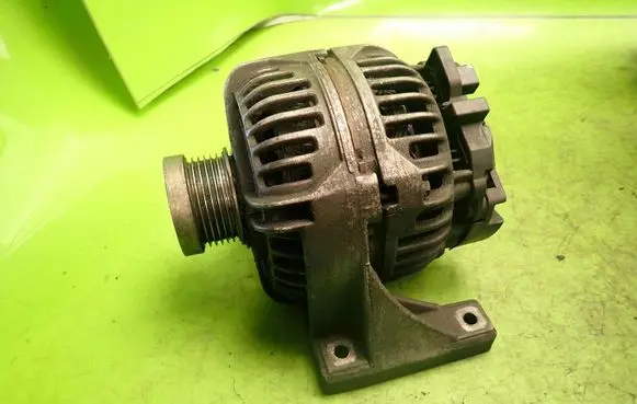 Volvo S60 Generator/alternator 0124525029140A