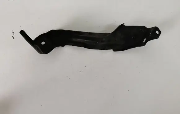 Mercedes-Benz E W211 Other engine bay part