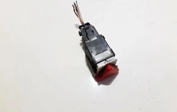 Skoda Fabia Mk1 (6Y) Hazard light switch 6y0953253 123.01