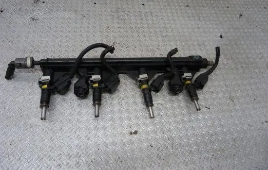 Citroen C4 I Picasso Fuel main line pipe 7528178