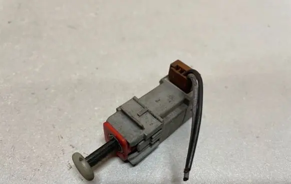 Opel Zafira B Brake pedal sensor switch 55701396