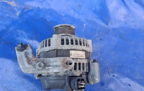 Toyota Urban Cruiser (XP110) Generator/alternator 27060-33100