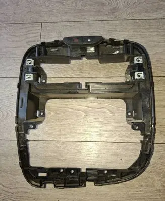 Renault Clio IV Climate control/heater control trim 681040274R