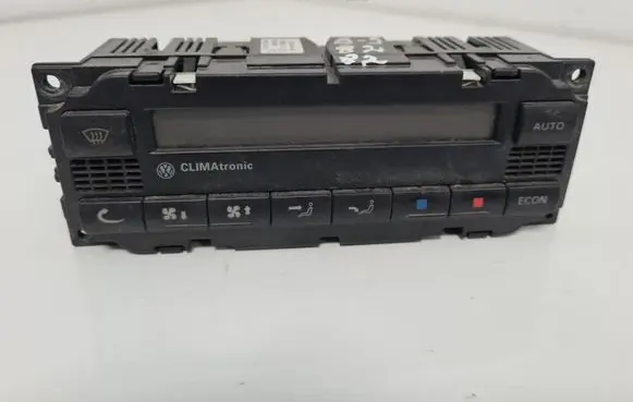 Volkswagen PASSAT B5.5 Climate control unit 3B1907044H