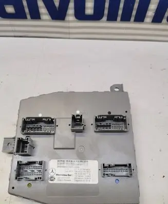 Mercedes-Benz C W205 Comfort/convenience module A2059006822 A2059013904