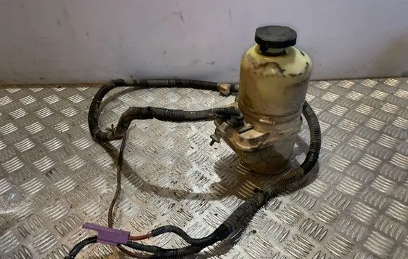 Opel Astra G Power steering pump 