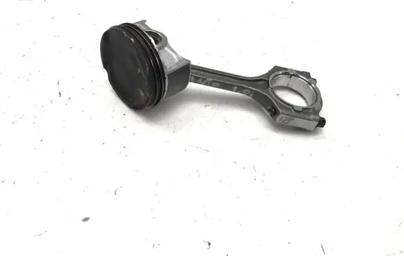 KIA Picanto Piston with connecting rod 17020711 DSFM4EJ0