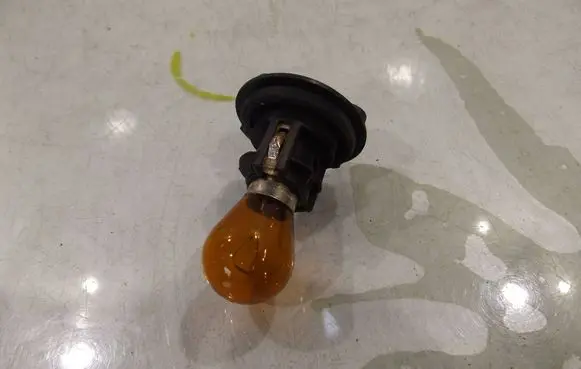 Seat Ibiza IV (6J,6P) Front indicator light 