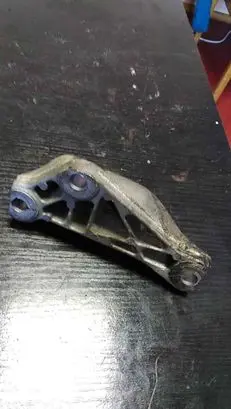 BMW 1 E81 E87 Fuel pump bracket 7804376