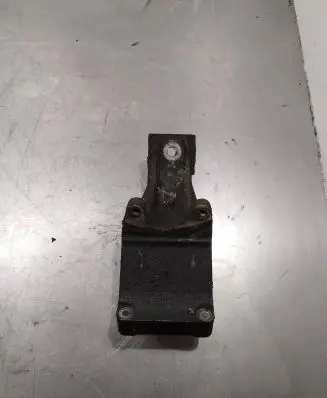 Mercedes-Benz ML W163 Engine mounting bracket A6122230204