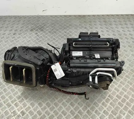Audi Q7 4M Interior heater climate box assembly 4M1820021 4M1820005L