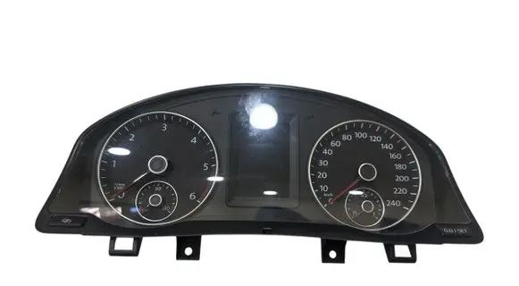 Volkswagen Golf Plus Speedometer (instrument cluster) 5M0920871A VD10482508 1073903081