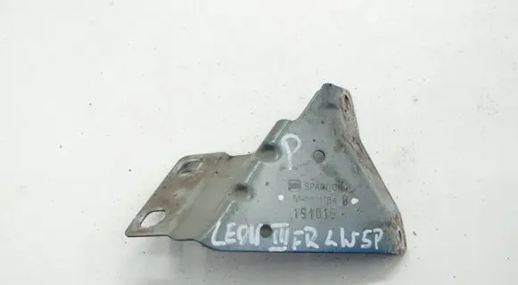 Seat Leon (5F) Fender mounting bracket 5F0821184BACR 5F0821184B