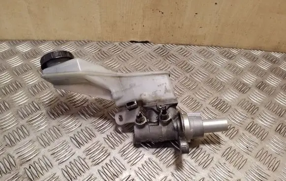 Nissan Qashqai Master brake cylinder 0204Y24277