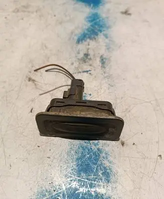 Renault Scenic II - Grand scenic II Tailgate opening switch 8200076258