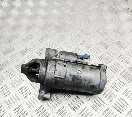 Citroen Berlingo Starter motor 9832577880