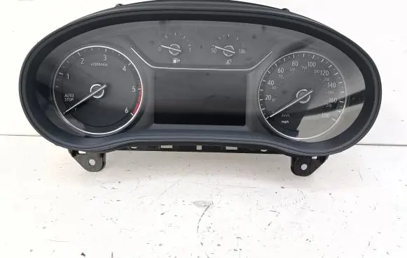 Opel Insignia B Speedometer (instrument cluster) 39201564