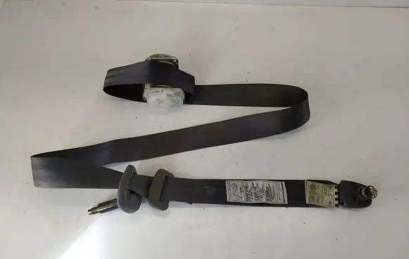 Rear seatbelt