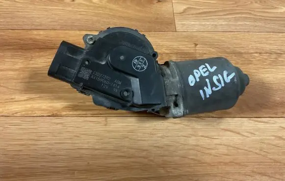 Opel Insignia A Wiper motor 13227392 AV1590601414