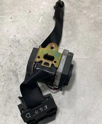 BMW 7 E65 E66 Front seatbelt 561148401 21114 010R000