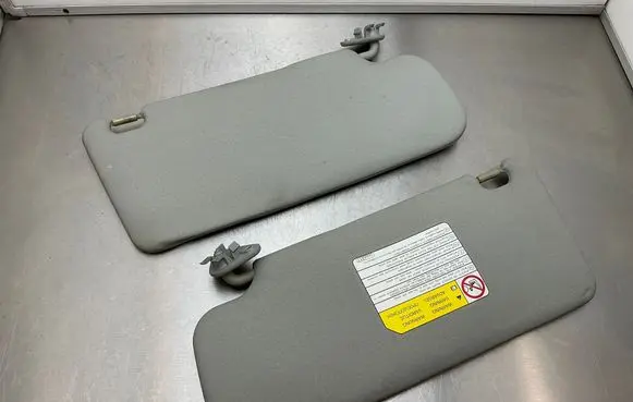 Peugeot 4007 Sun visor