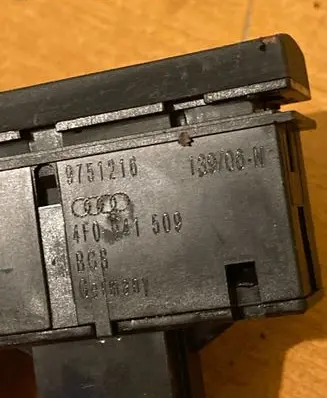 Audi A6 S6 C6 4F Hazard light switch 9751216 13906N 4F0941509