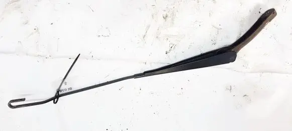 Ford Mondeo Mk III Front wiper blade arm 1S7117526CC