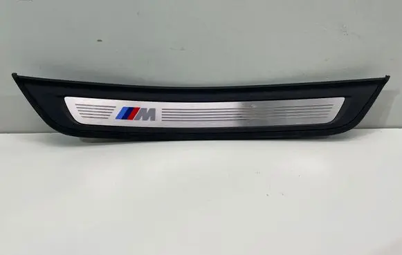 BMW 5 G30 G31 G38 Rear sill trim cover 7381329