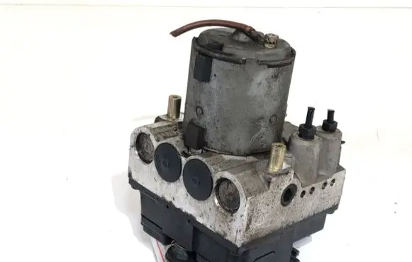 Audi A6 S6 C4 4A ABS Pump 8D0614111