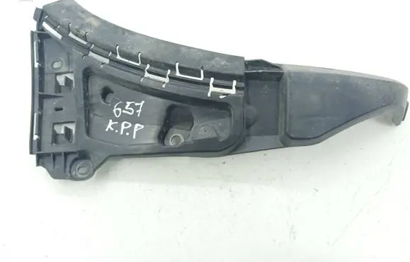 Volvo XC90 Front bumper mounting bracket 08620563