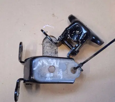 Hyundai Tucson TL Loading door hinge set 