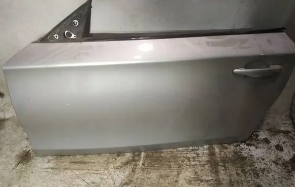 BMW 1 E81 E87 Front door pilkos