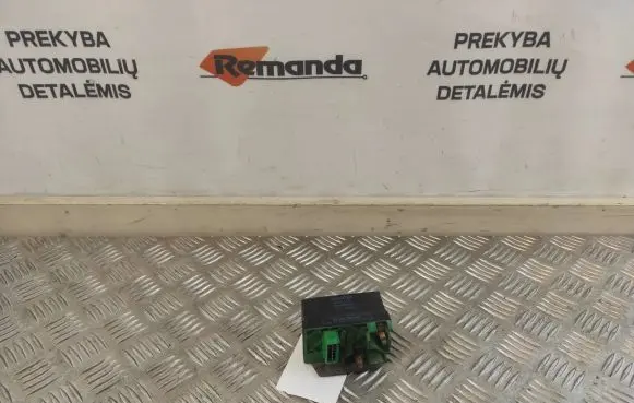Peugeot 307 ABS relay 9619039780 735068 598131