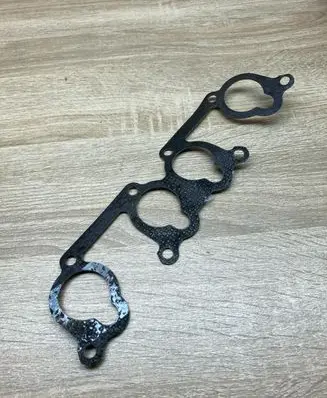 Volkswagen PASSAT B4 Intake manifold 037129717C