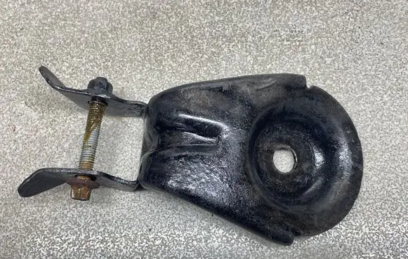 Opel Insignia A Radiator mount bracket 13271583